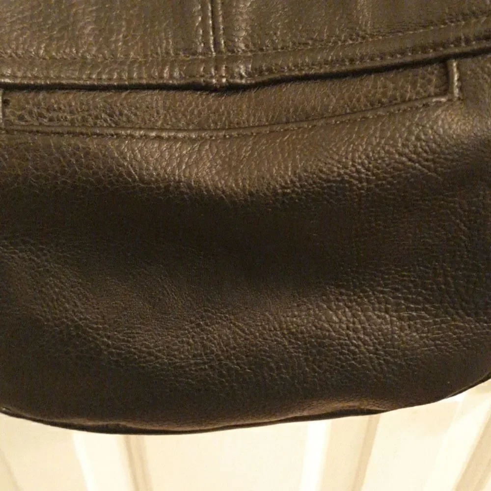 Carlos Shoulder Bag